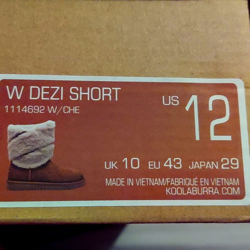 Kookaburra by Ugg boots